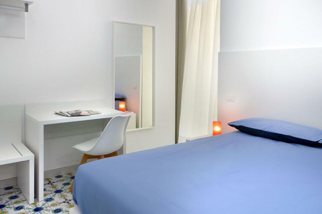 Casa Teresella Hotel เนเปิลส์ ภายนอก รูปภาพ
